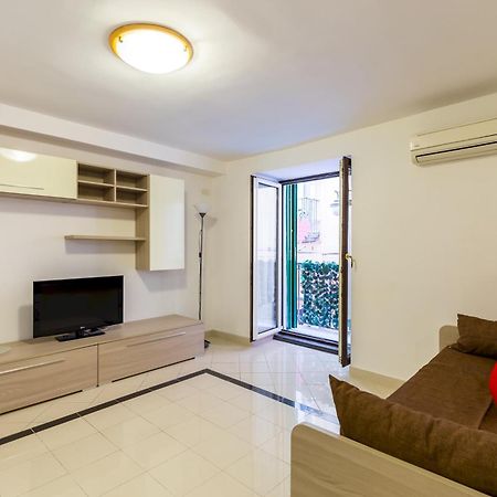 Апартаменты Qs1 - Indipendent Flat In Center Неаполь Экстерьер фото